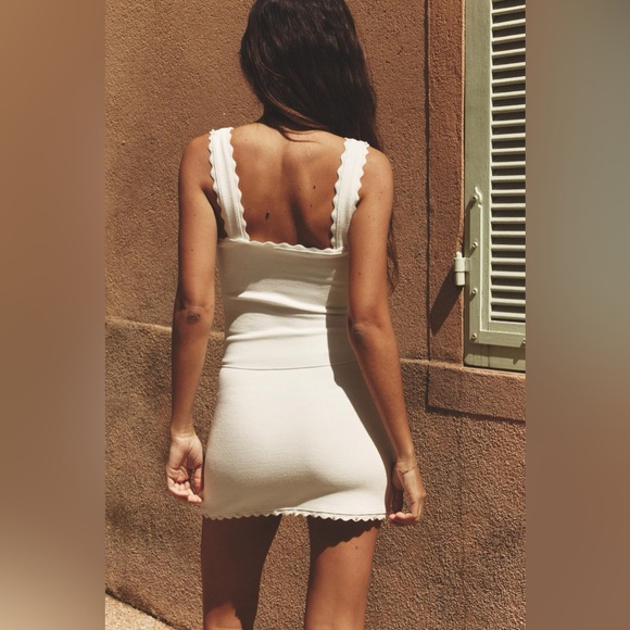 Zara NWT Oyster White Knit Crop Top w/ Faux Pearl Details (Size Small) - Picture 4 of 9